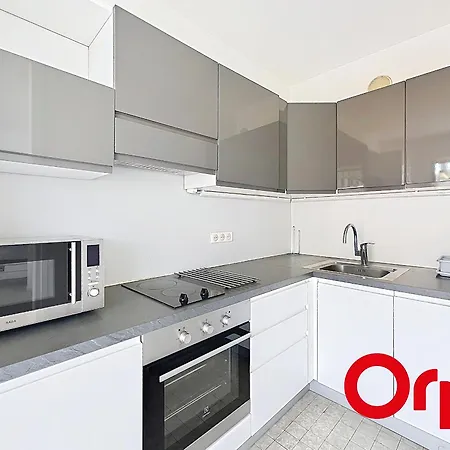 Apartment Spacieux - 4 Pers., Face A La - Fr-1-647-61